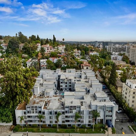 Elegant Hollywood Retreat - Spacious 2Br 2Ba Condo With Resort-Style Amenities Los Angeles Eksteriør billede