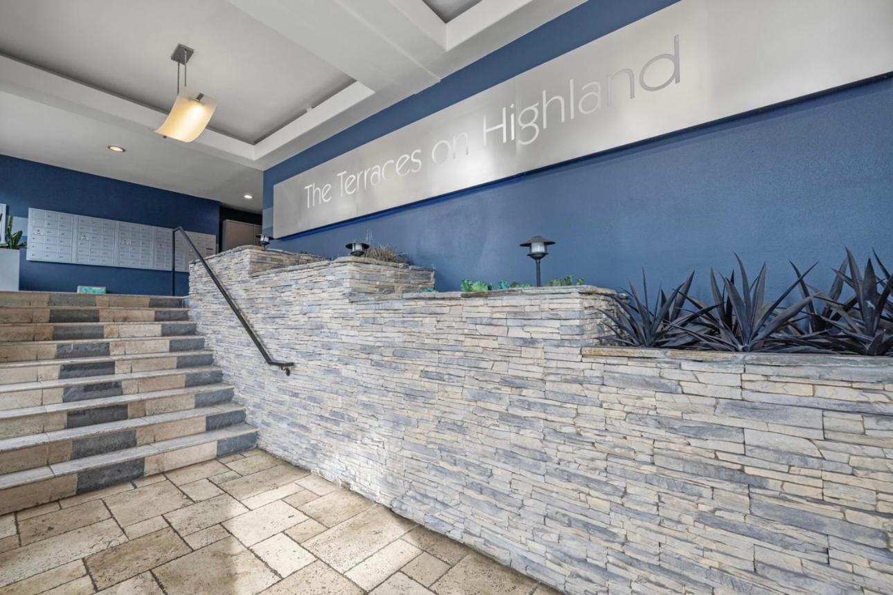 Elegant Hollywood Retreat - Spacious 2Br 2Ba Condo With Resort-Style Amenities Los Angeles Eksteriør billede