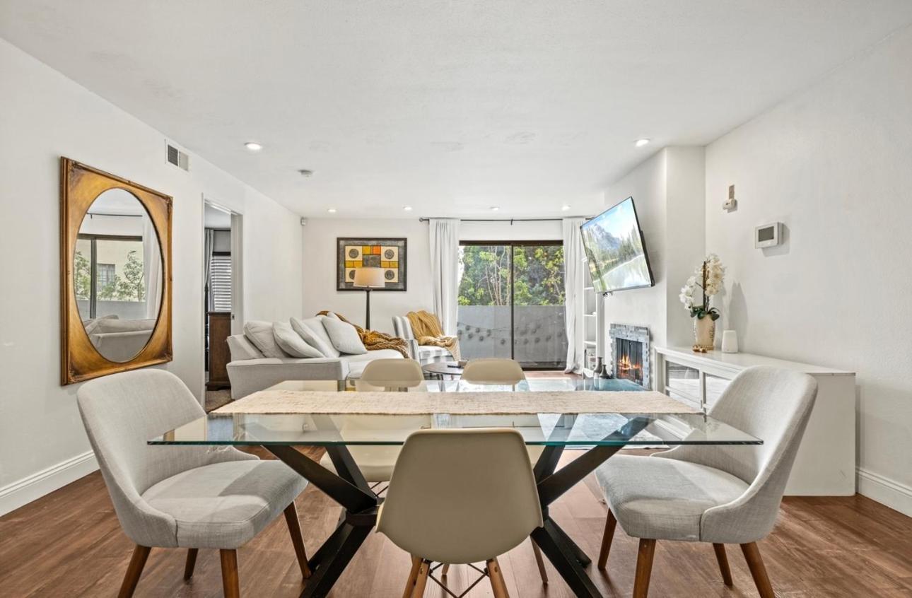 Elegant Hollywood Retreat - Spacious 2Br 2Ba Condo With Resort-Style Amenities Los Angeles Eksteriør billede